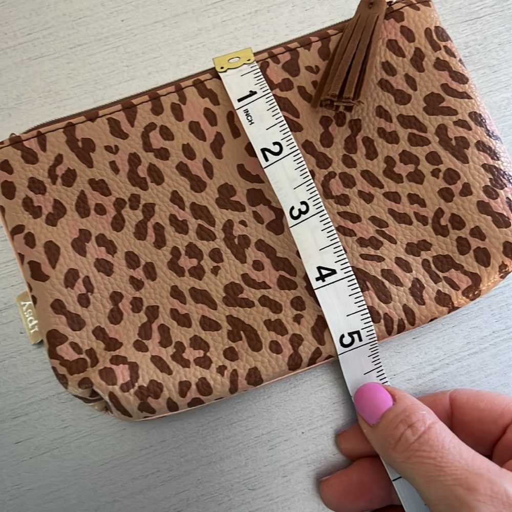 Leopard Print Makeup Bag - Picture 3 of 3